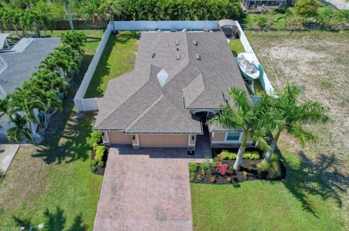 1514 43rd Ter, Cape Coral, FL 33904-7362