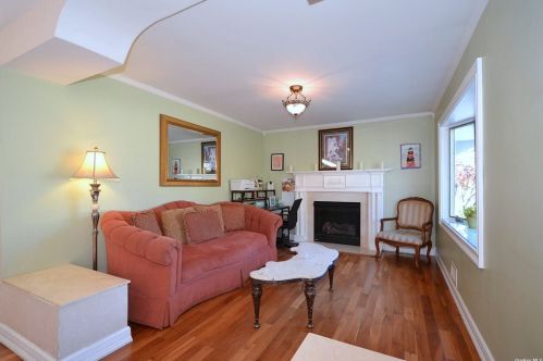 1632 Church St, Holbrook NY  11741-5818 exterior