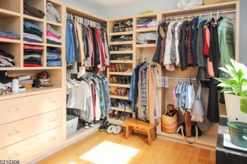 46 Summerfield Rd, Belvidere NJ  07823-2712 exterior