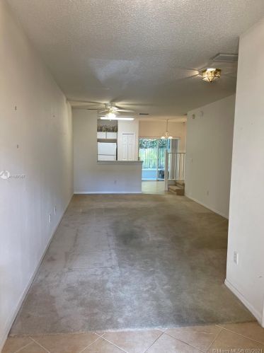 6561 Osprey Lake Cir, Riverview FL  33578-8968 exterior