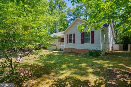218 Land Or Dr, Ruther Glen, VA 22546-1067