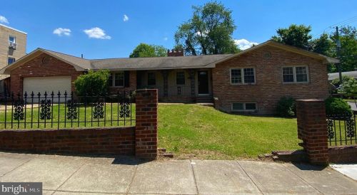 4700 Eads St, Washington, DC 20019-4611