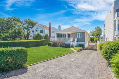 299 Asharoken Ave, Northport, NY 11768-1120