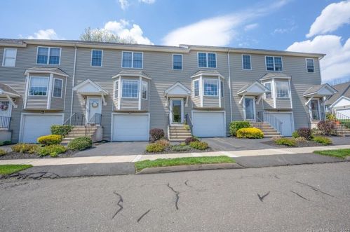 130 State St, North Haven CT  06473-2246 exterior