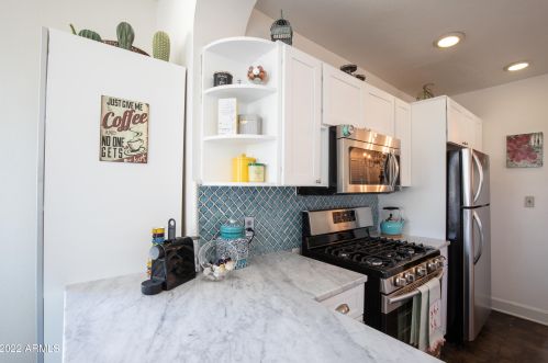 2506 10 St, Phoenix AZ 85024-4130 exterior