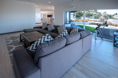 3557 Starline Dr, Rancho Palos Verdes CA  90275-6376 exterior