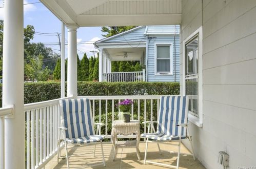 9 Bayview Ave, New Rochelle NY  10805-3905 exterior