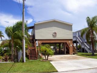 6821 Gull Ln, Port Richey, FL 34667-1645