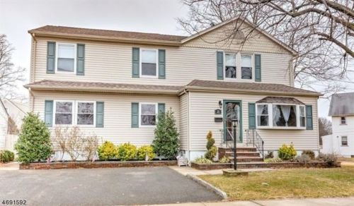 160 Broadway, Clark NJ  07066-1845 exterior