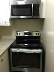 420 Bayshore Blvd, San Mateo CA  94401-1236 exterior