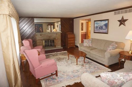473 Irwin Ln, Pittsburgh, PA 15212-1123