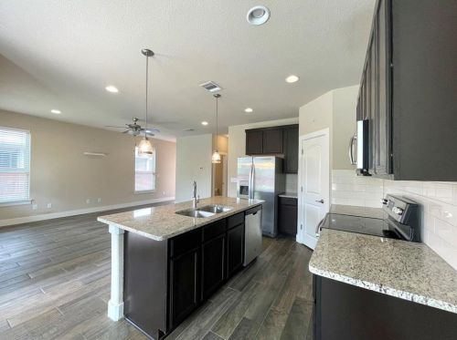 464 High Tech Dr, Georgetown TX  78626 exterior