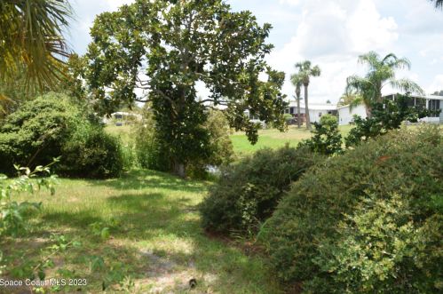 1288 Gardenia Dr, Sebastian FL  32976-7645 exterior