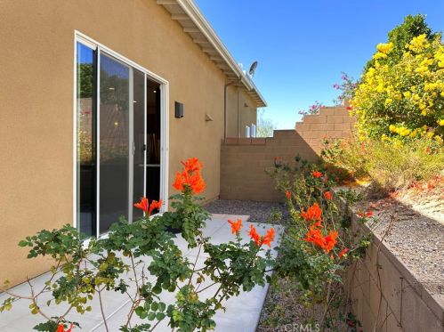 13938 Avenida Ln Vis, Desert Hot Springs CA  92240-6509 exterior