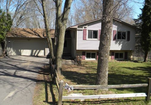 9630 223rd St, Columbus, MN 55025