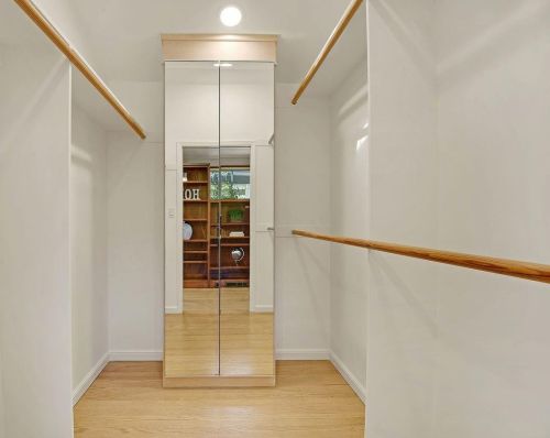 1725 Hampton Ave, Redwood City CA  94061-2608 exterior