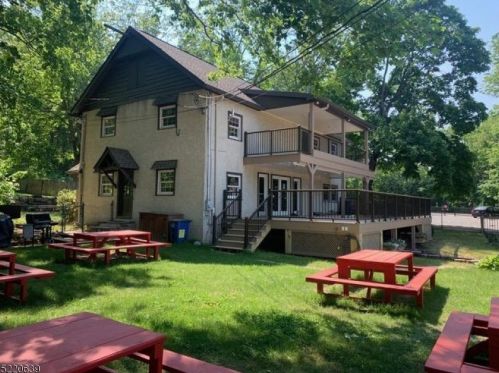 21 Lagoon Trl, Kinnelon NJ  07405-3310 exterior