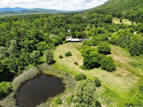 20 Under Mountain Rd, Canaan, CT 06031-1223