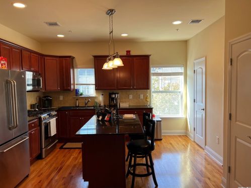 31 Barley Ln, Canaan Lake, NY 11772-4177