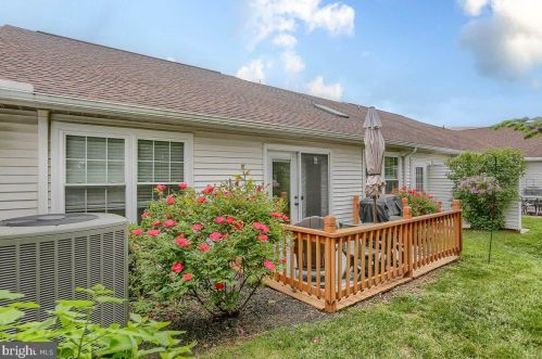 40 Westfields Dr, Navy Sup Dpt PA  17050-7910 exterior