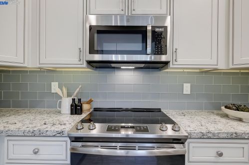 184 Copper Ridge Rd, San Ramon CA  94582-4575 exterior