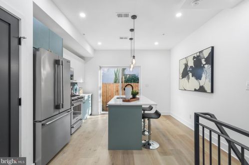 734 Dudley St, Philadelphia PA 19148-2340 exterior