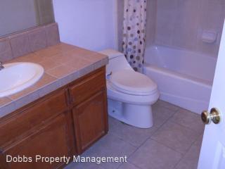 5813 Siena Ln, Bakersfield CA  93308-7159 exterior