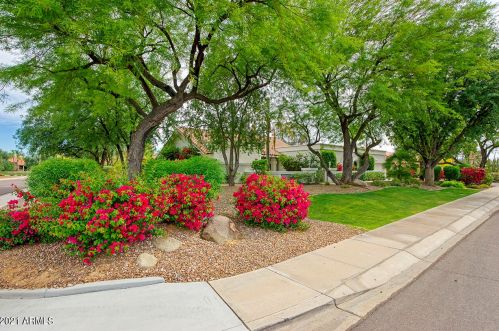 9504 Sunnyside Dr, Scottsdale, AZ 85260-7115