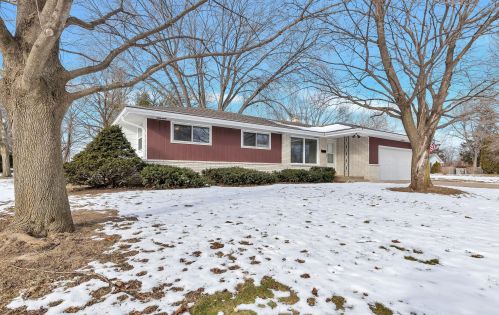400 Field Dr, Waterford, WI 53185-4204