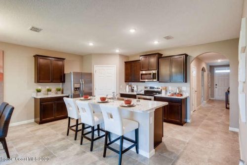 6335 Ainsworth Rd, Cocoa, FL 32927-8943