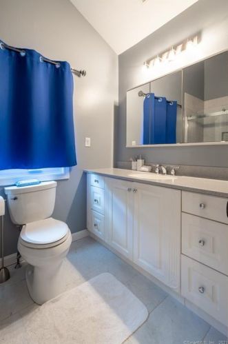 20 Del Prado Dr, Bristol CT  06010-2333 exterior