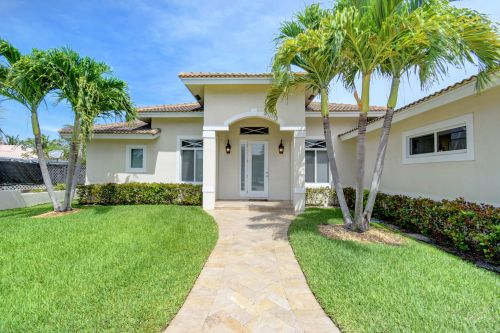 3219 Karen Dr, Delray Beach, FL 33483-6205