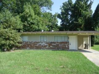 4403 Burgess Dr, Baker, LA 70714-2411