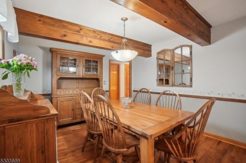 1504 Pine Grove Ave, Westfield NJ  07090-2225 exterior