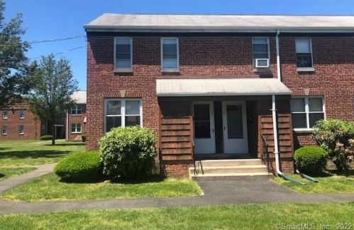 106 Virginia Ave, Bridgeport, CT 06610-1544