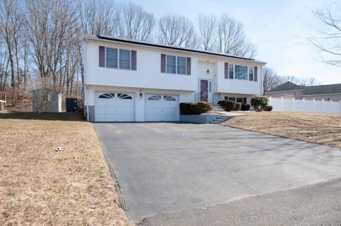 10 Hoinski Way, Ansonia, CT 06401-2674
