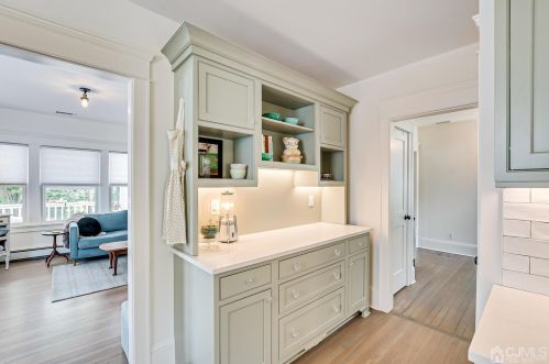 24 William St, Metuchen NJ  08840-1822 exterior