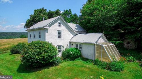 81 Stove Rd, Dale, PA 19504-8919