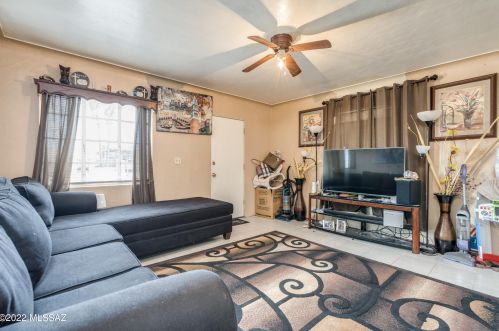 208 Palmdale St, Tucson AZ  85714-1439 exterior