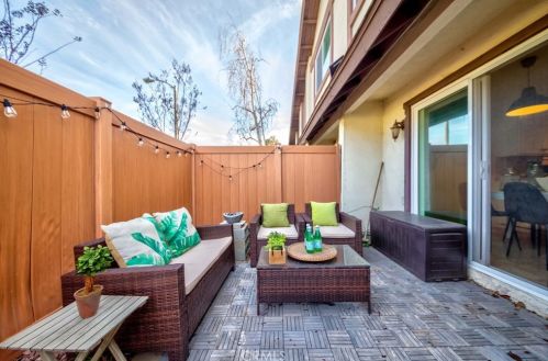 22905 Van Deene Ave, Torrance CA  90502-2543 exterior