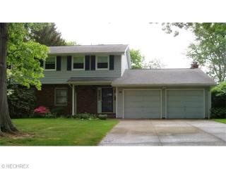 145 High Point Dr, Wadsworth, OH 44281-2332