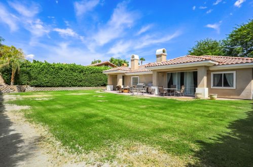 106 Clearwater Way, Rancho Mirage CA  92270-1754 exterior