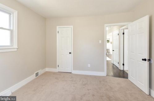 1102 Cumberland Ave, West Deptford NJ  08096-3041 exterior