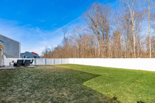 312 Isaac Tharp St, Pataskala OH 43062 exterior