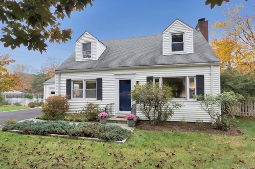 8 Vinton Ave, Bedford, NY 10506-1410