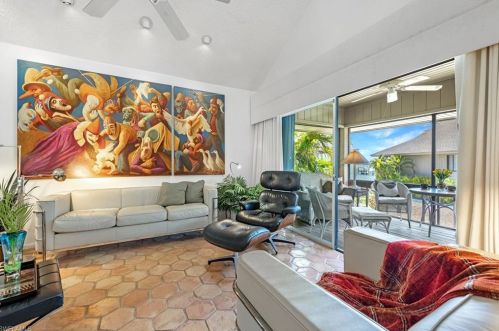 15221 Captiva Dr, Captiva, FL 33924-6013