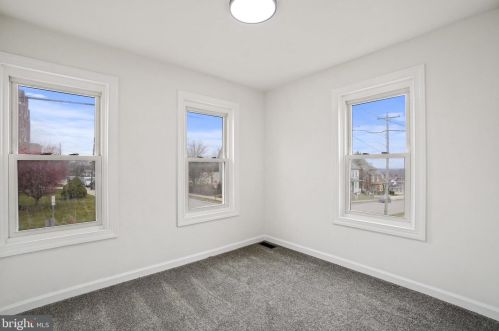 104 High St, Red Lion PA  17356-1606 exterior