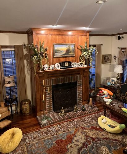 3815 Centennial Cir, Milwaukee, WI 53221-5746
