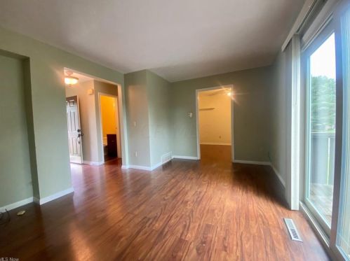 1100 Slope Bay, Zanesville OH  43701-1568 exterior