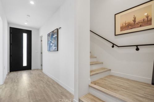 15307 Lemay St, Van Nuys CA 91406-5400 exterior